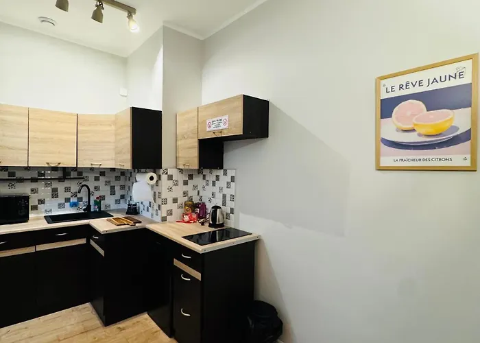 Przy Parku Roz אכסניה